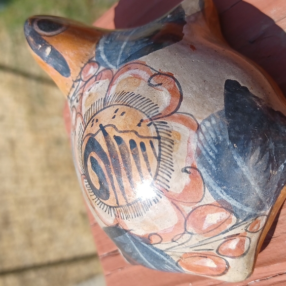 Tonala Pottery turtle - Picture 2 of 5